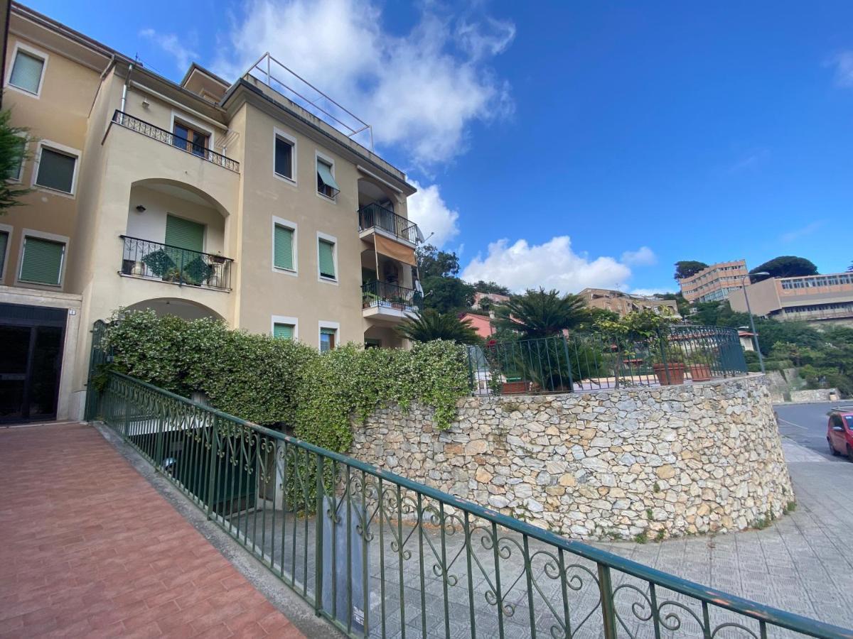 Vivi La Mia Liguria - Esclusivo Appartamento Con Terrazzo E Giardino Finale Ligure Exterior photo
